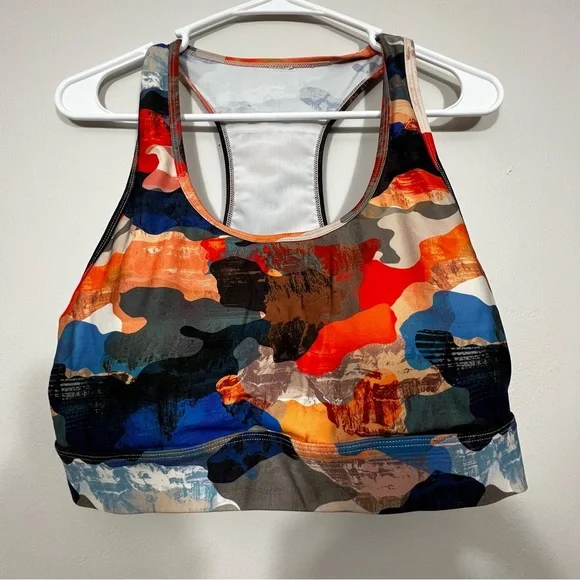 Fabletics work out set - Picture 3 of 8